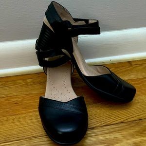 Clarks USA heels